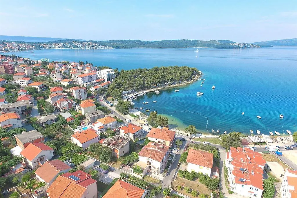 Apartments Mira Trogir