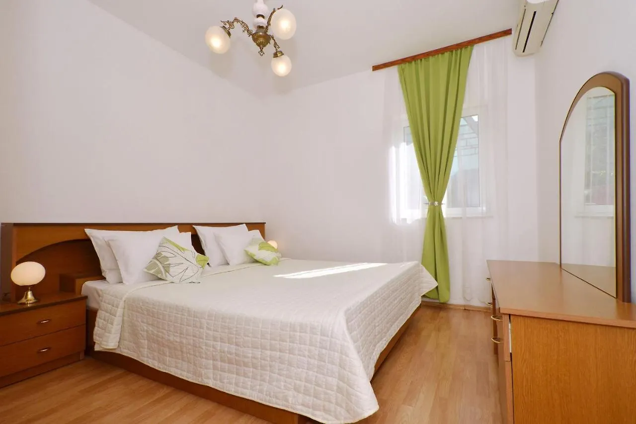 Apartments Mira Trogir 0*,  Croatia