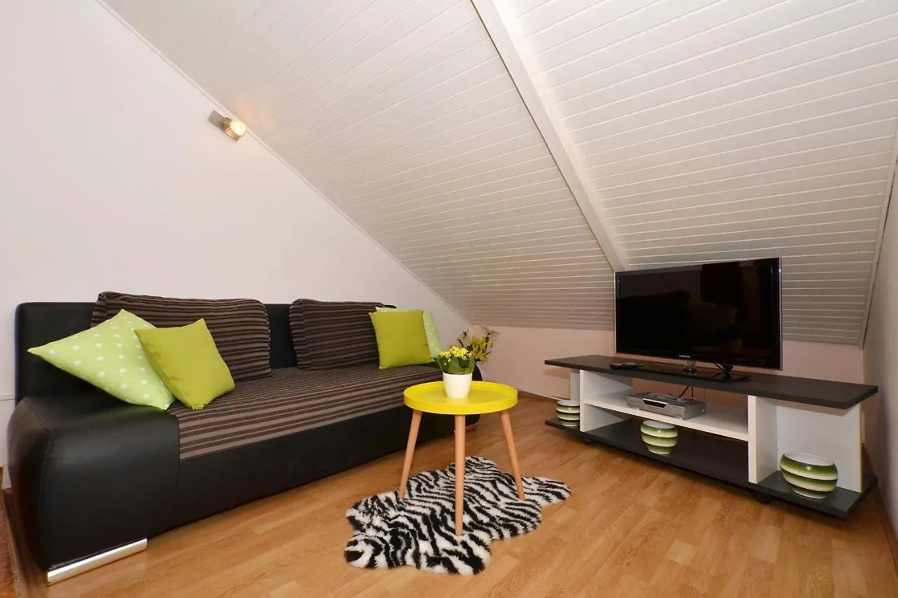 Apartments Mira Trogir