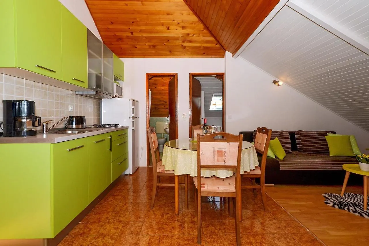 Apartments Mira Trogir Croatia