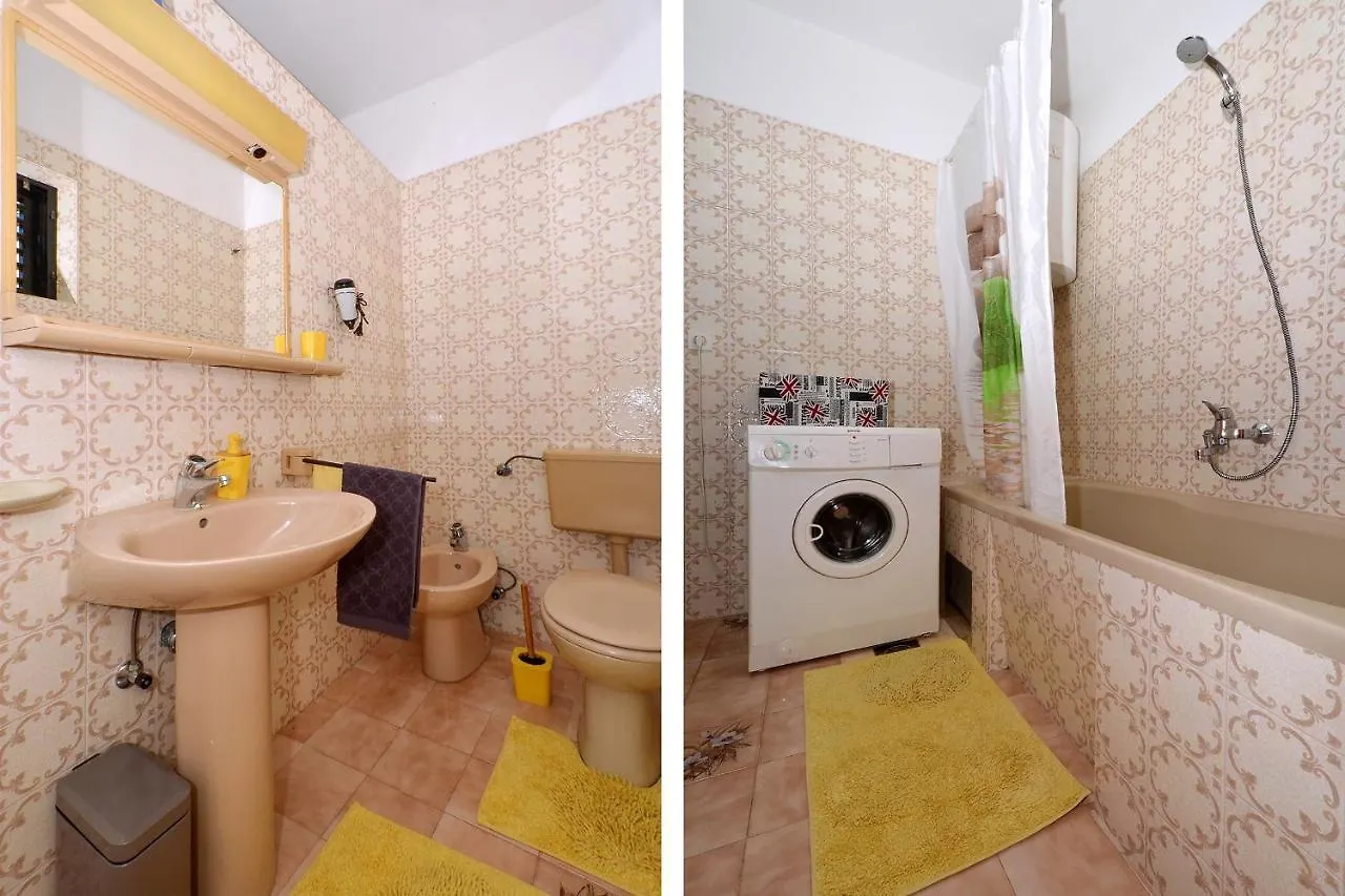 Apartments Mira Trogir Croatia