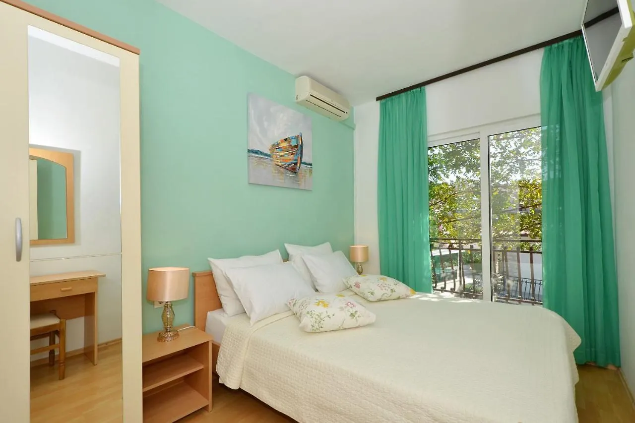 Apartments Mira Trogir 0*,  Croatia